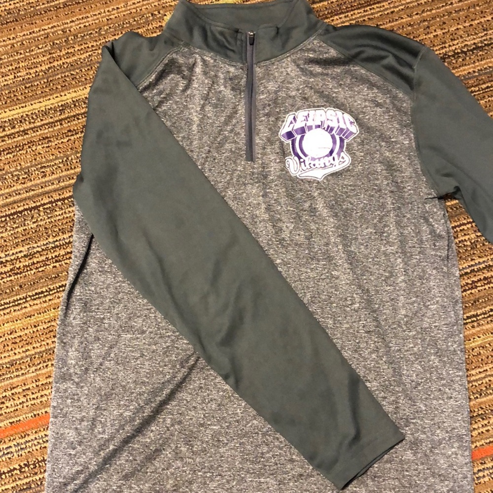 Women’s Volleyball Training/Warmup Top